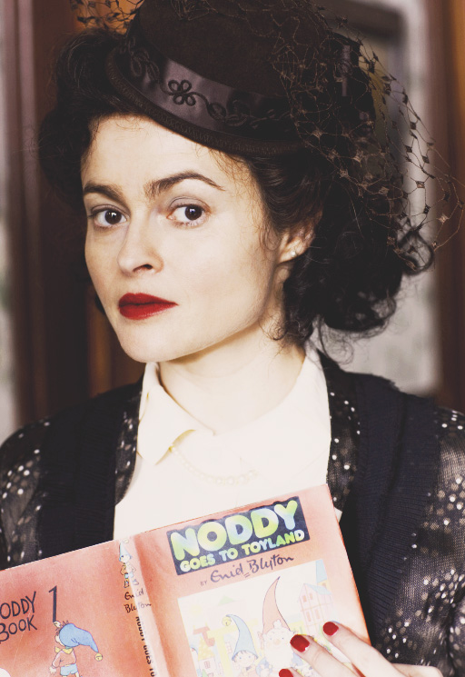 5. 海倫娜·寶漢·卡特 (Helena Bonham Carter / 1966.05.26)
代表作: 《鬥陣俱樂部》、《哈利波特》、《巧克力冒險工廠》、《地獄新娘》、《愛麗絲夢遊仙境》等