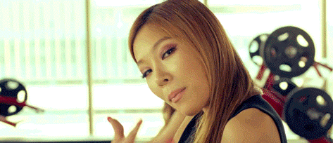 歌曲還找來Mnet 《Unpretty Rapstar》進入冠軍決選賽的Jessi一同助陣
*《Unpretty Rapstar》算是女子版《Show Me The Money》的饒舌對決節目