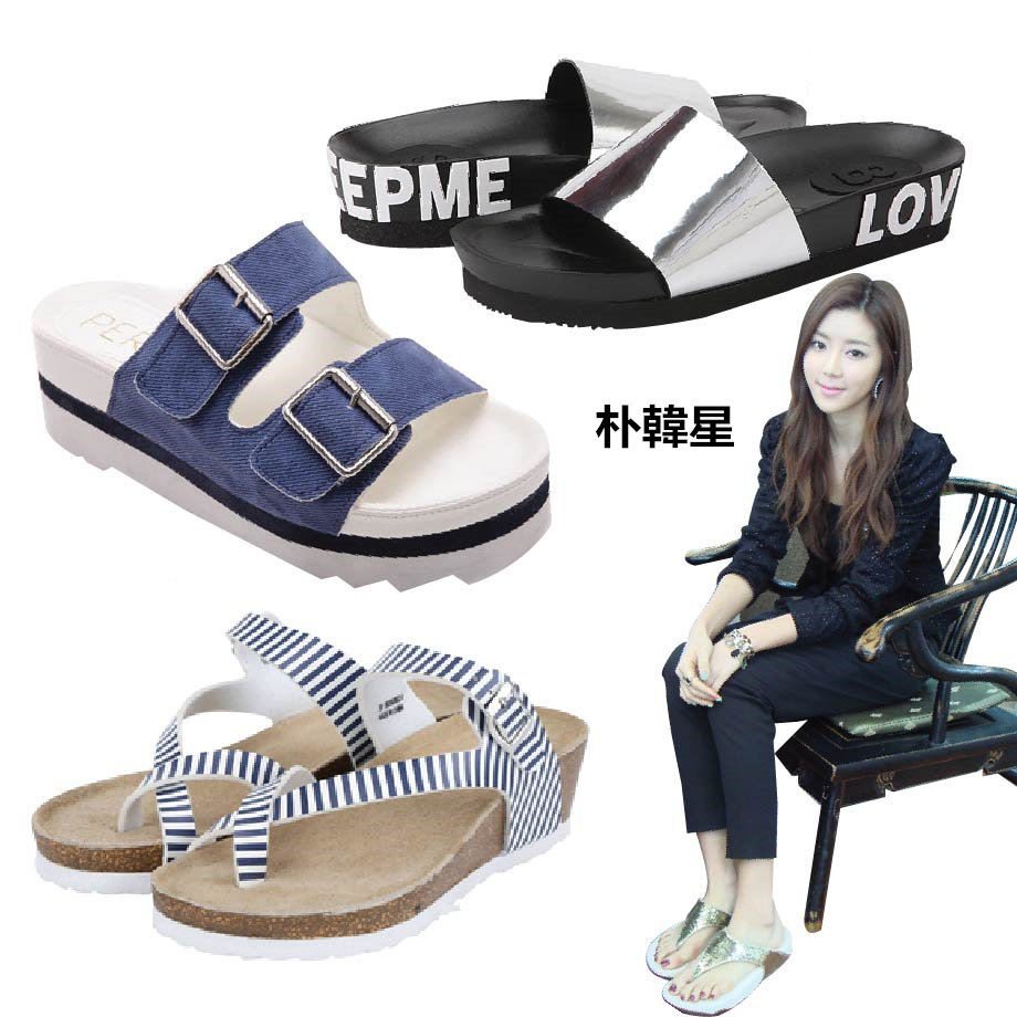 本季很多品牌都一定會出的款式,非拖鞋不可!
因此,大家更是有許多款式可以選擇啦~
而且,不管是不是夏天,拖鞋都是少不了的單品!
那就讓這季充滿設計感的拖鞋,完成你的時尚吧!