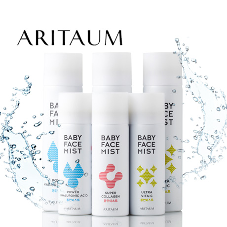 接下來就是產品推薦時間了
Baby face mist —ARITAUM / 60ml / 約台幣230元
超細微的噴霧分子,讓整臉都可以高密度獲得水分補充是這款產品的優點。帶有香氣,如有活動期間,甚至可以以1+1的優惠價格購得,對於小資女孩非常划算唷!容量雖小,但方便攜帶,隨時都方便補充臉部水分,還有多種香味可以選擇~