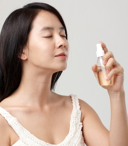 炎熱的夏季,能夠幫助臉部肌膚保濕的眾多保濕噴霧產品,雖然許多朋友們覺得保濕噴霧沒什麼,但它可是很重要的存在唷!今天All that Beauty介紹的好物們~大家趕快去試試看,選擇最適合自己的保濕噴霧吧!