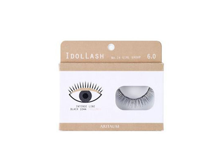 Idol Lash Natural / 1ea / 6,000韓圜(台幣約170元)
推薦的小編說:韓國美妝小舖中,個人覺得最能夠自然服貼的假睫毛,就是這款拉!其他一般的假睫毛通常是以X交叉型模樣製成,但是這款假睫毛只以睫毛延長的概念設計,因此看起來更加自然,以假亂真,真的很棒!