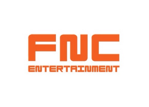 ★ FNC Entertainment:團名的寓意一目了然 ★
FNC Entertainment 是由韓勝浩所創辦,它的名稱不僅是英文 FISH AND CAKE 的縮寫,同時也分別代表公司旗下三組男團( FTIsland、N.Flying 和 CNBLUE)。
