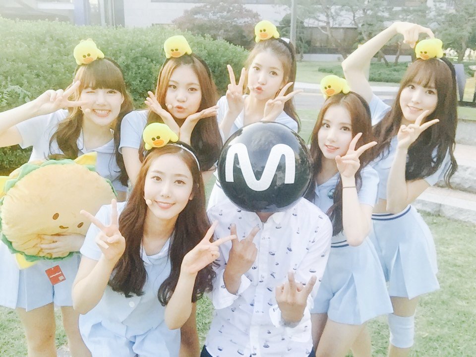 No.7 GFriend(女朋友) +269
從第3到第7都是新人女團大戰,也代表這些新生代女團逐漸展現影響力!像是跌倒跌出名的G-Friend女朋友,粉絲團總人數已經突破1萬7千名,總排名落在第22名,但應該很快就可以竄升到前20強!