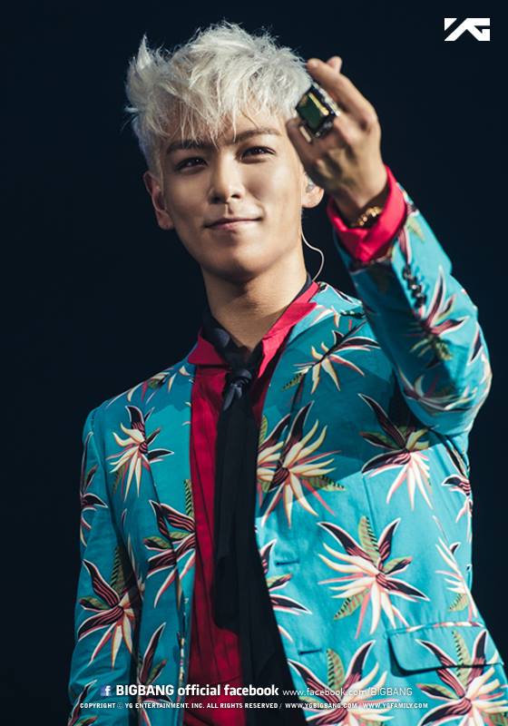 「男神與傻瓜一線之隔-BIGBANG T.O.P」
多少女生為他的帥氣瘋狂,也有多少女生為他的傻瓜行為決定簽下T.O.P鐵粉合約。至今V.I.P最大的疑問還是─到底為何不分季節要永遠穿這麼多?
