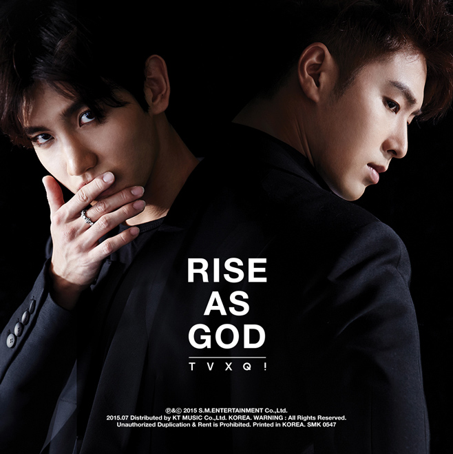 2015.07.20 東方神起《RISE AS GOD》
預計在今年一起入伍的東方神起,也在 7 月的時候發行了 TVXQ! SPECIAL 專輯,兩年很快就會過去的...喔霸...等你們回來 ㅠㅠ (一秒變迷妹的小編。)