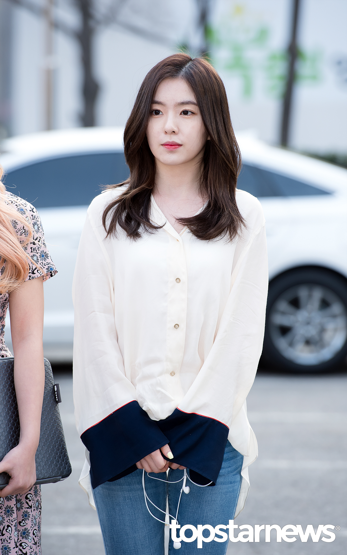 ♡ Red Velvet Irene
「Irene 的臉型很精緻,比例也非常好。」、「Irene 的眼睛屬於細長型,也是現在很多女生喜歡的感覺。」