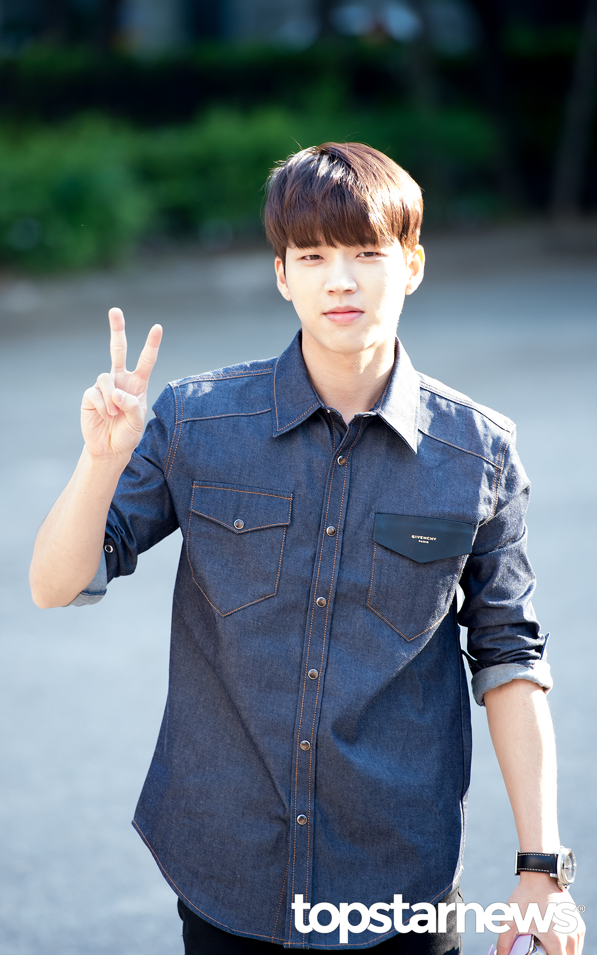 ♥ INFINITE 南優鉉(남우현)
「雖然說到 INFINITE 的主唱,直覺都會想到金聖圭,但隨著南優鉉也發行 SOLO 專輯後,希望大家能更關注到他的歌聲。」、「除了在音樂劇中有很好的表現,他更獲得《不朽的名曲》最高分的殊榮!」