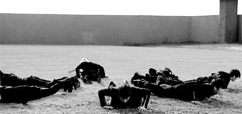 #01
INFINITE - BTD (Before The Dawn)
哦哦哦!這真的不是吊鋼絲嗎...帥★(不過這個難度有點高耶...)