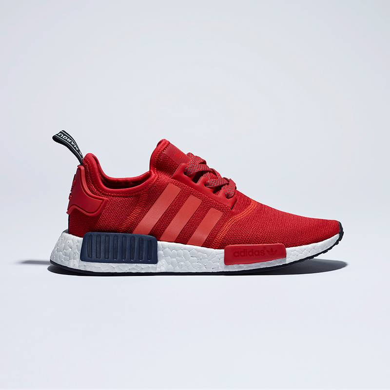 ♯ NMD_R1 S76013 紅色
熱情奔放的正紅NMD,注目的亮眼配色走在路上絕對回頭率百分百!