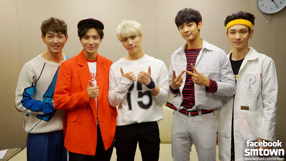 08.SHINee-304人
出道以來就被韓國網友封為有「完美」形象的團體SHINee,不只成員個人形象良好,和粉絲的互動也是以暖心聞名,不過竟然連SHINee也有anti,就能體會韓國偶像有多難為了!