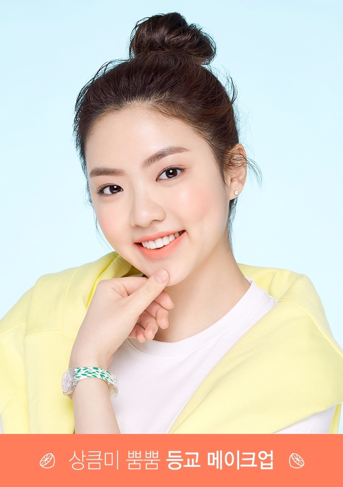 清新自然的妆就这样完成.会不会太简单?