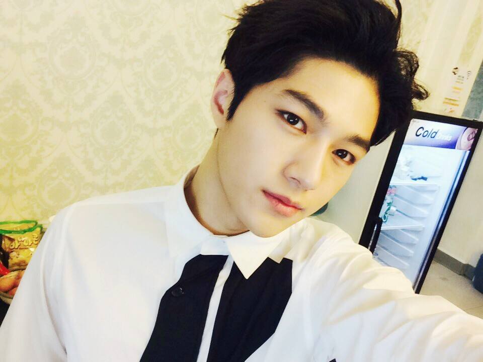 粉丝的恐惧成真 infinite撑不过7年魔咒 成员hoya确定不续约 woollim