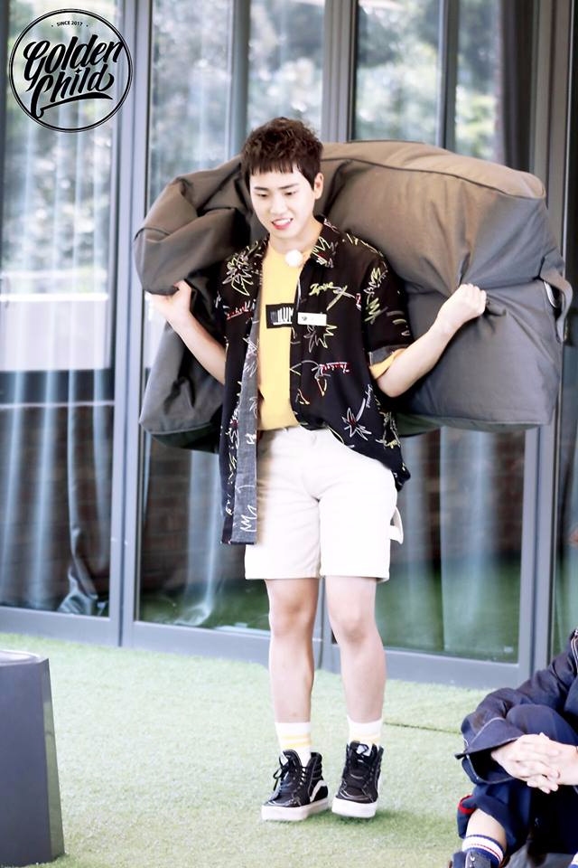 golden child 胜民上个月正式出道的golden child最短身担当也是未满