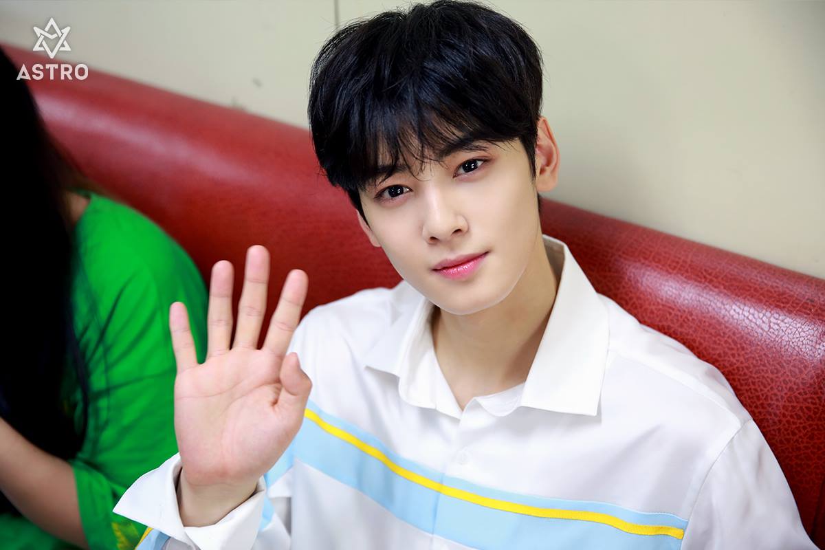 astro车银优「神颜值」连男团成员都惊呼连连!