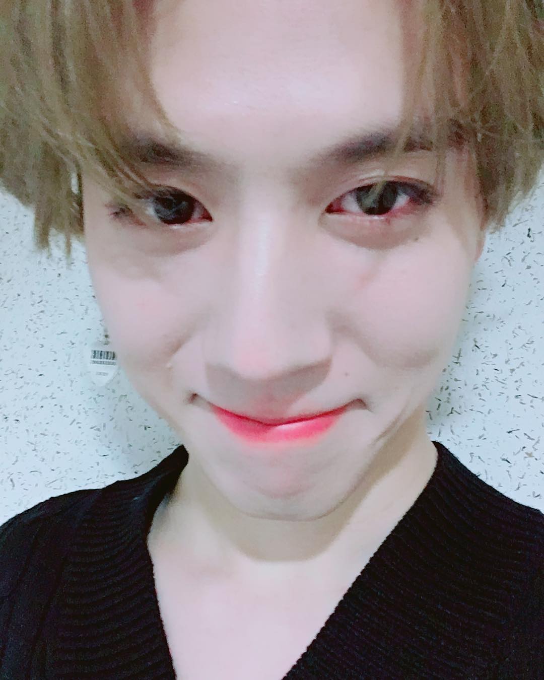 韩媒也认证!一眼就能认出.拥有超高辨识度眼睛的男偶像best 5!