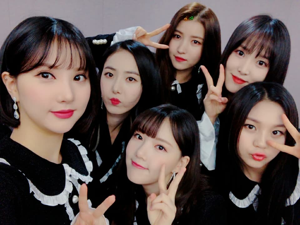 image source: facebook   gfriend