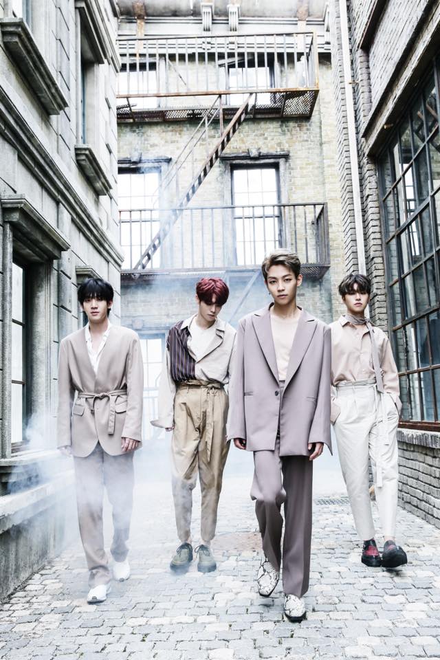 去年以单曲《sorry》出道的四人乐团the rose,不仅全团包办作词作曲及